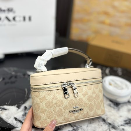 Coach Rainer Box Bag - Image 5