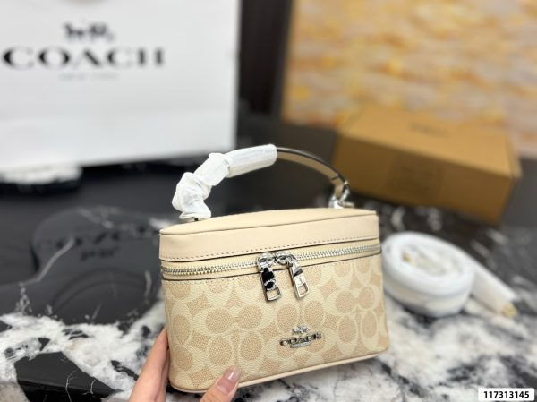 Coach Rainer Box Bag