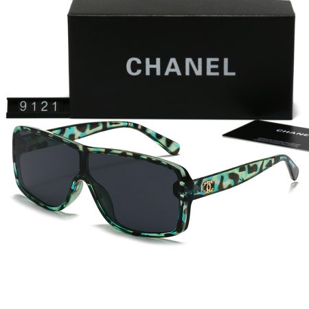 Chanel Fashionable Sunglasses - Image 5