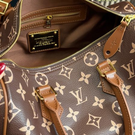 LV Speedy P9 Bandoulière 30 Monogram Bag - Image 9