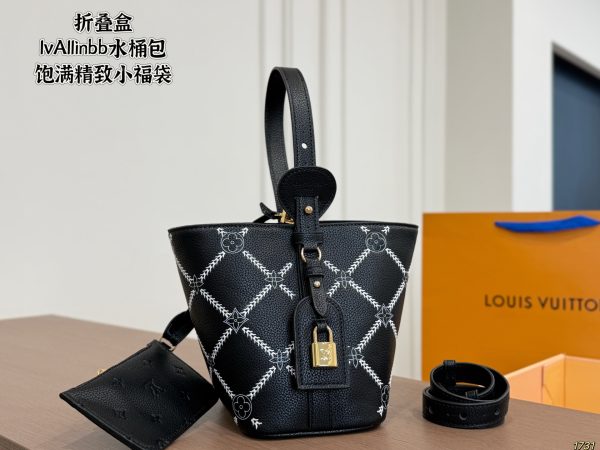 LV 25 Allinbb Bucket Bag