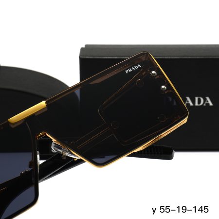 Prada Fashionable Sunglasses - Image 9