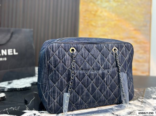 Chanel Chain Tote Bag