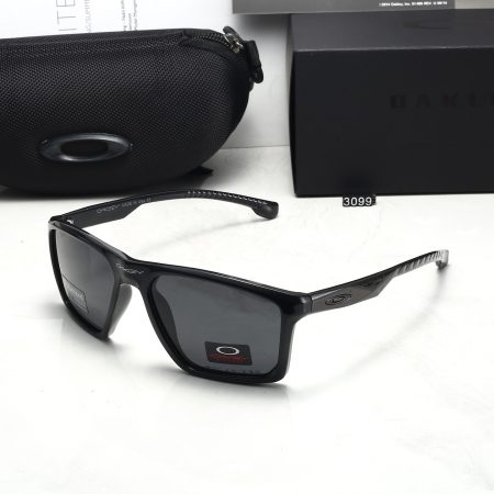 Oakley Fashionable Sunglasses - Image 7