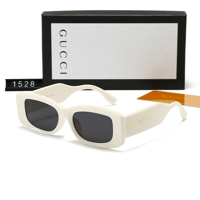 Gucci Fashionable Sunglasses - Image 3