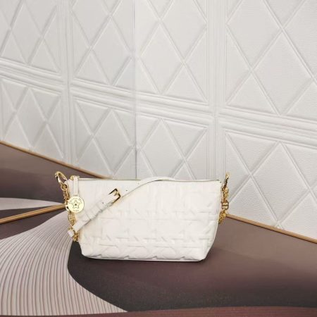 Dior   Diorstar Hobo Chain Handbag
