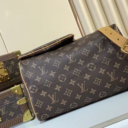 LV Speedy P9 30cm Bag Top Quality - Image 4