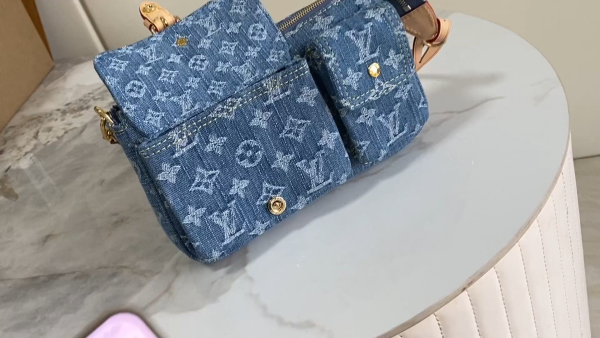 LV Pochette Accessories Cargo Handbag