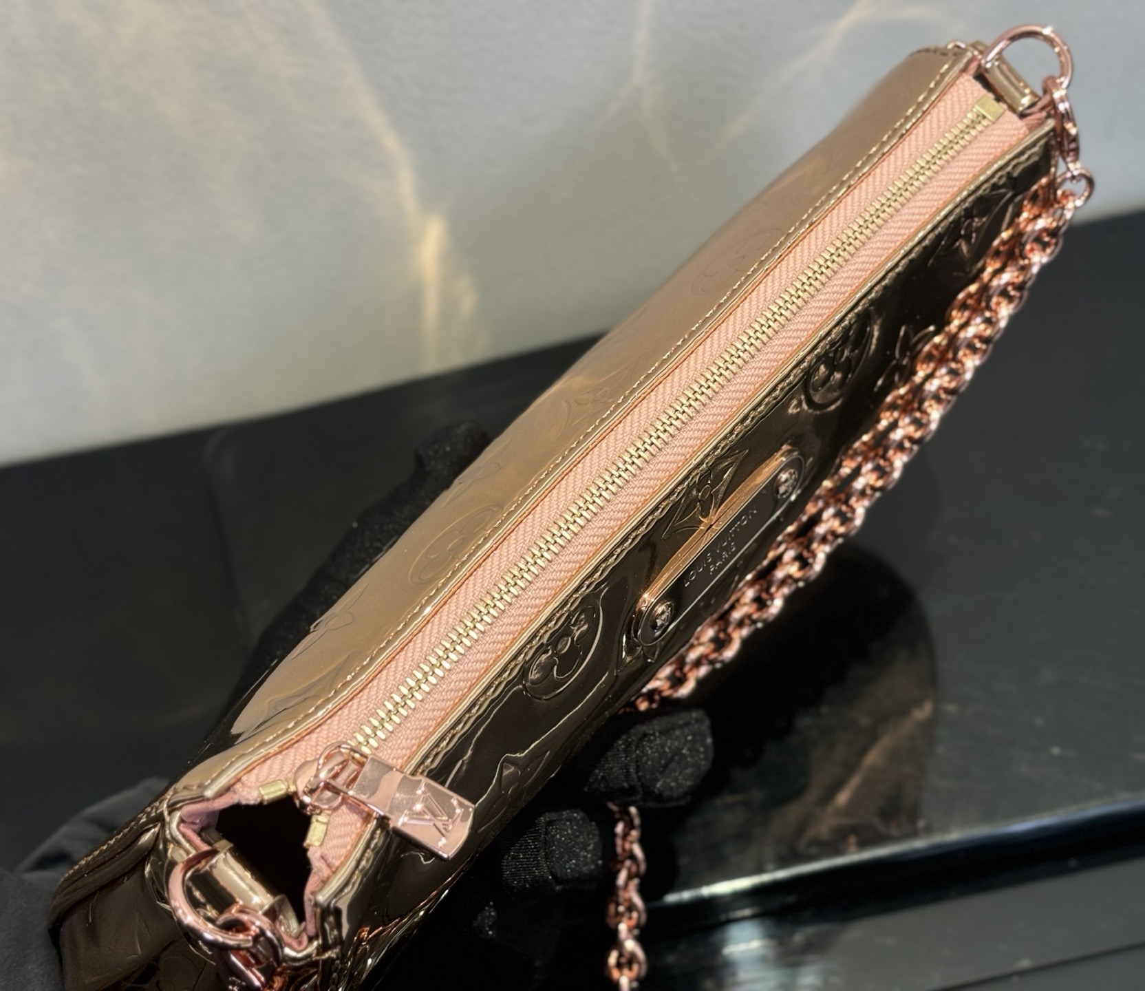 LV Pochette Eva 10A - Image 6