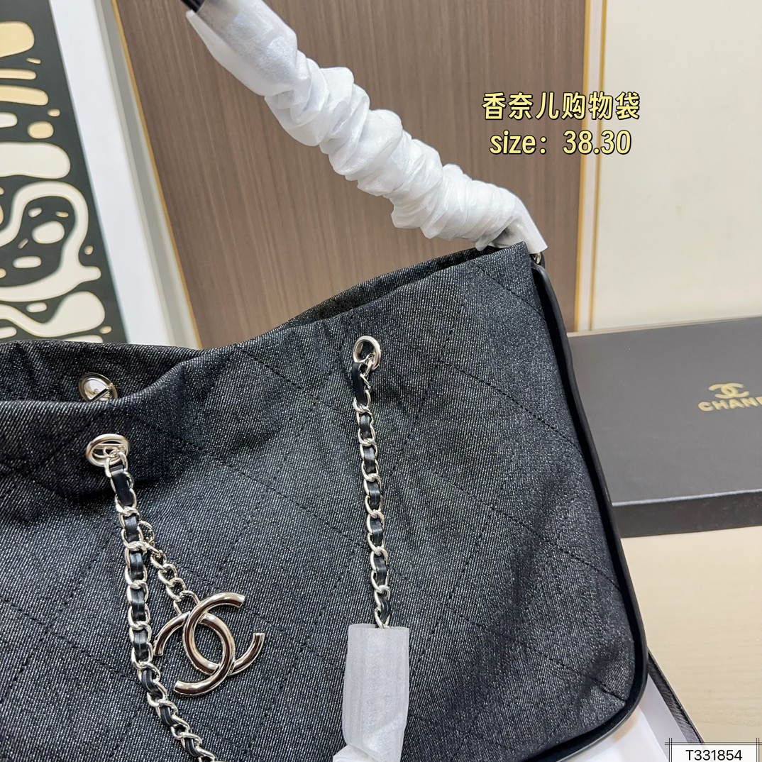 Chanel Denim Tote Bag - Image 4