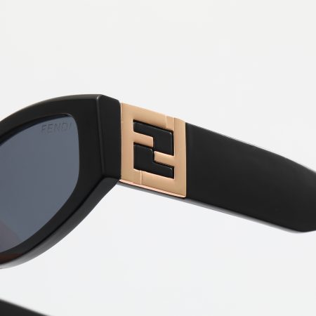 Fendi Fashionable Sunglasses - Image 8