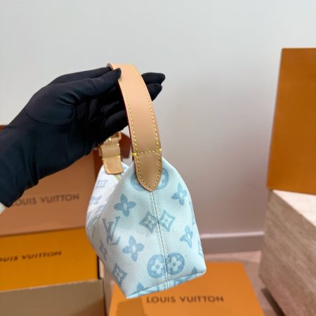 LV Pochette Hills Other Monogram Bag - Image 3
