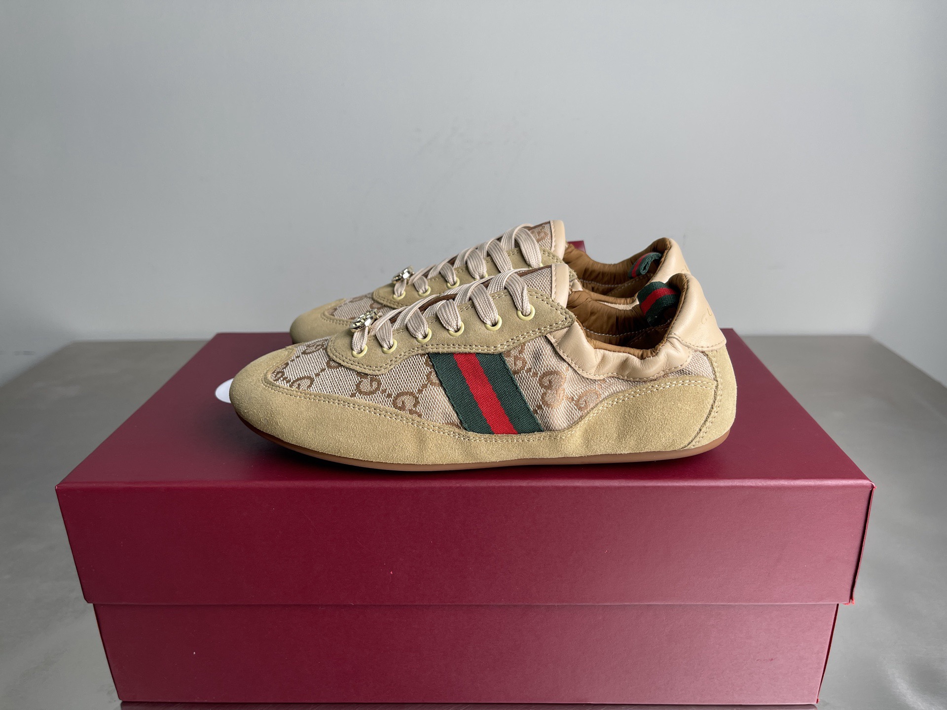 Gucci Shift GG New Ultralight Sneaker Suede - Image 1