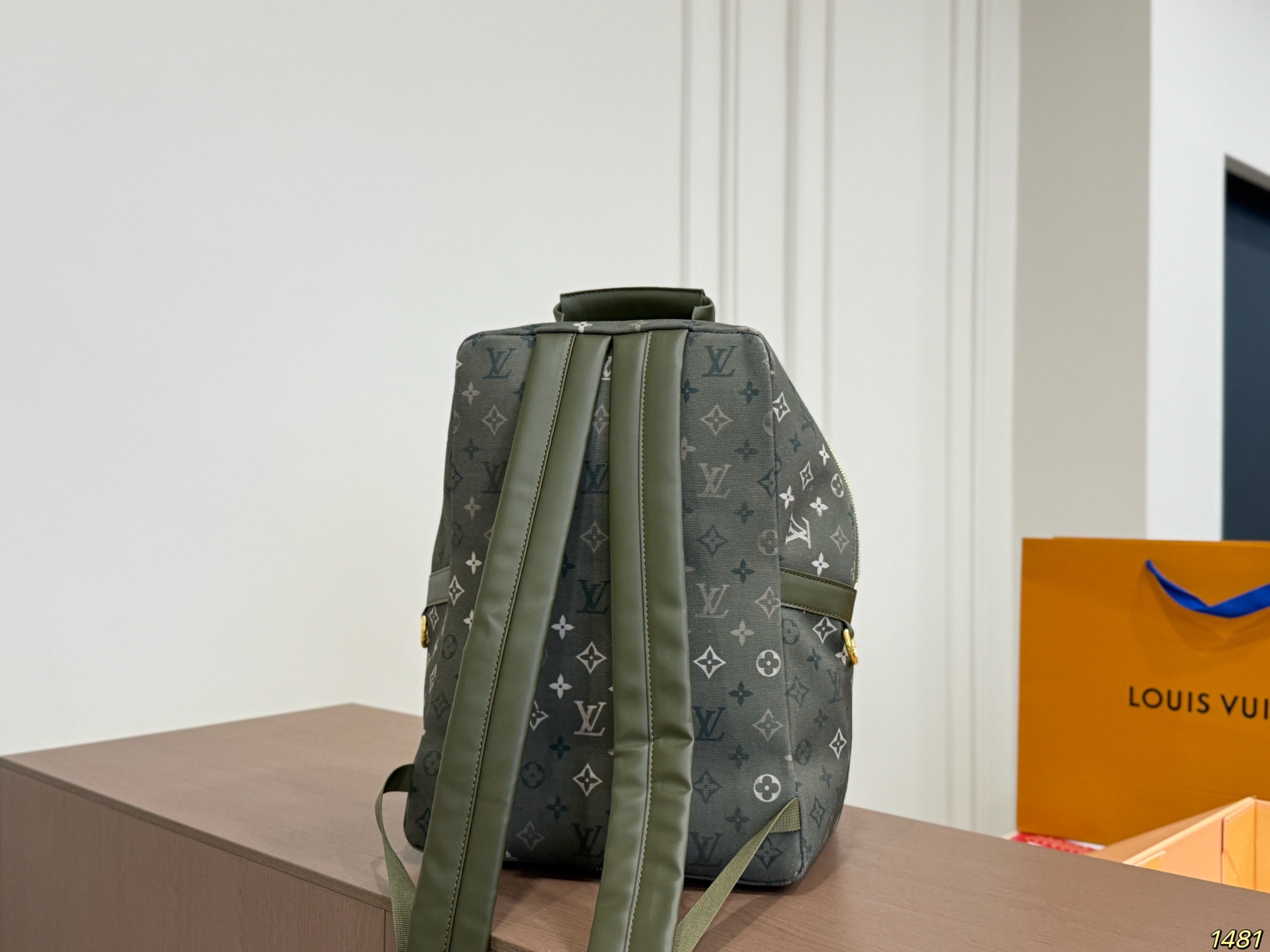 LV's New Backpack - Image 5