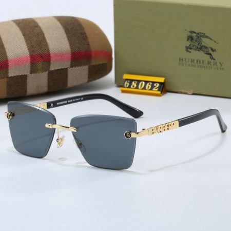 Burberry Fashionable Sunglasses - Image 2