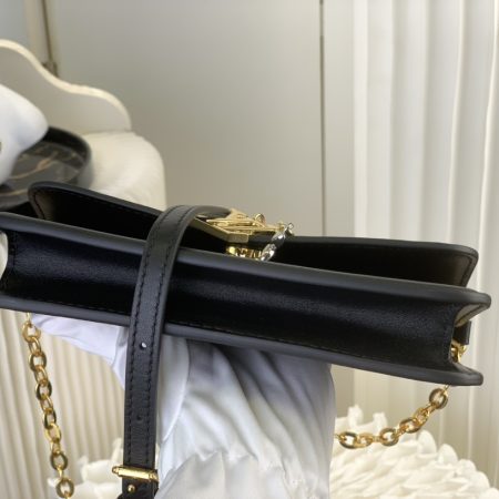 LV Wallet On Chain Bloom Bag - 10A mirror version - Image 5