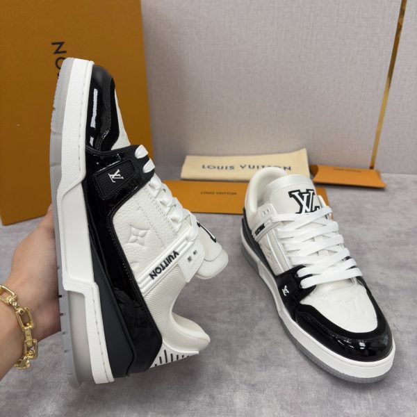 LV Trainer Sneakers Black & White High Quality