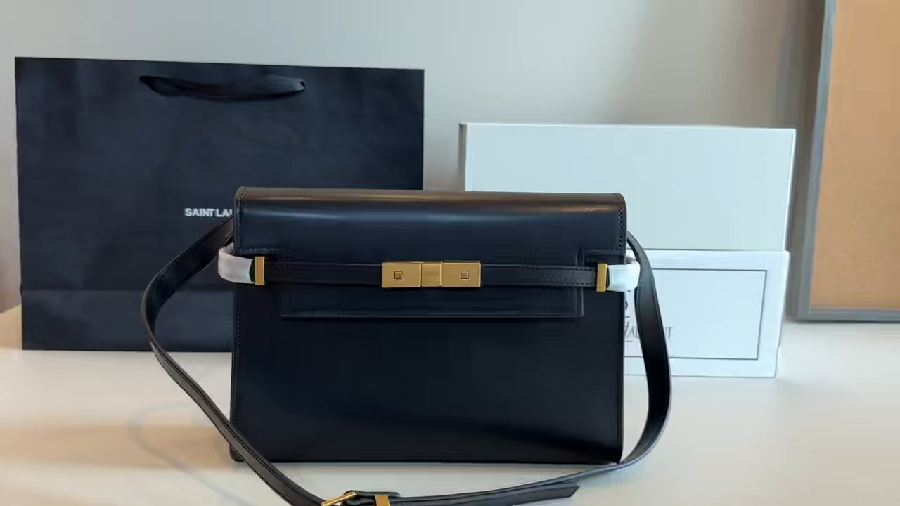 Saint Laurent Manhattan Shoulder Bag - Image 1