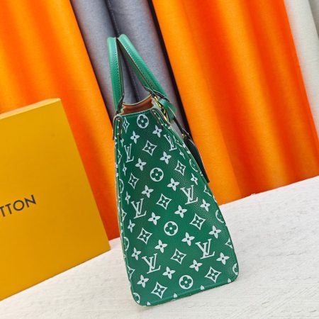 LV Green & White Monogram OnTheGo PM Bag - Image 5