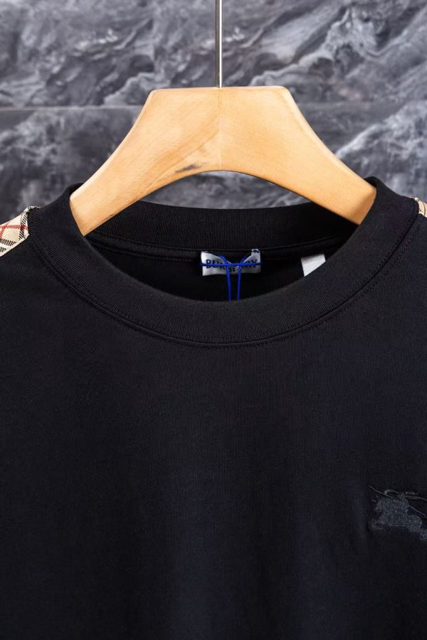 Burberry T Shirt