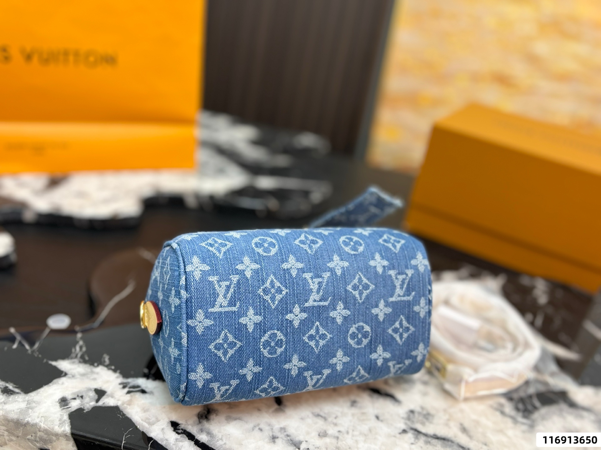 LV Speedy 20 Bag - Image 6