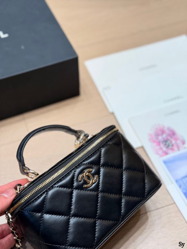 Chanel Long Vanity With Chain Bag