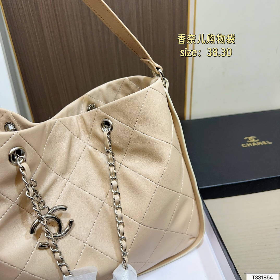 Chanel Soft Touch Tote Bag - Image 5