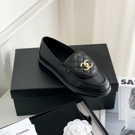 Chanel Retro Loafers - Image 7