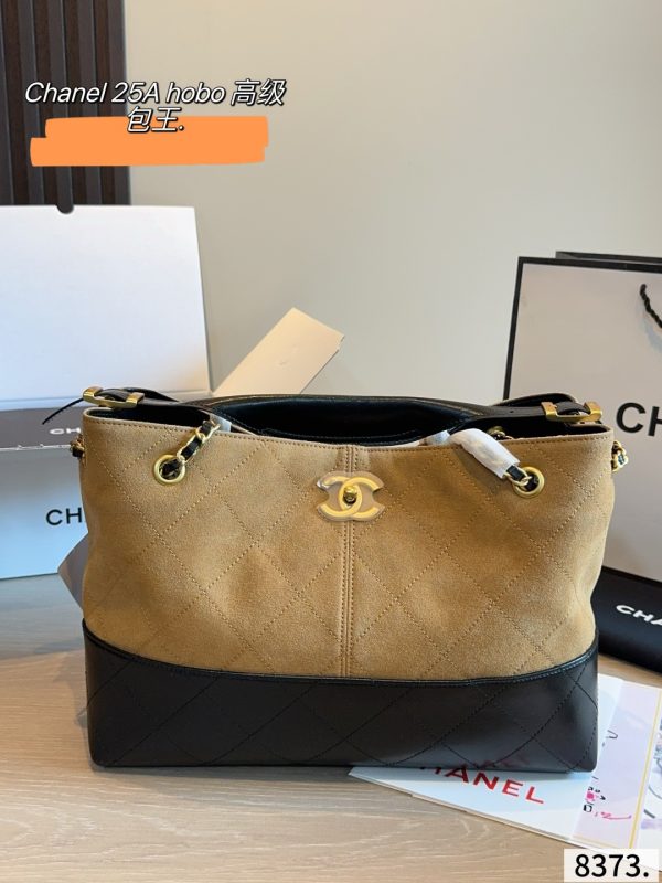 Chanel 25A Hobo Bag