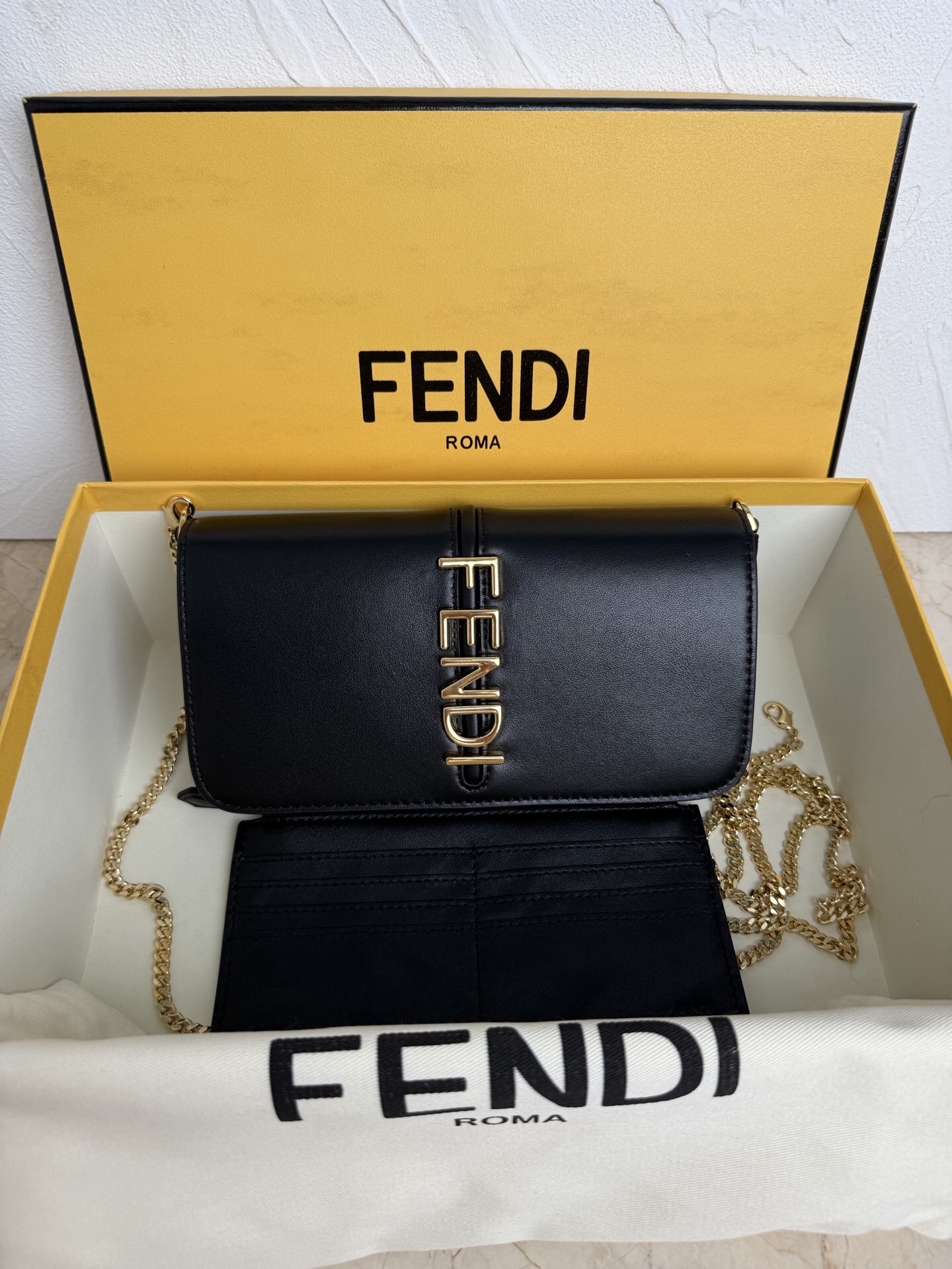 Fendi Fendigraphy Messenger bag 10A - Image 1