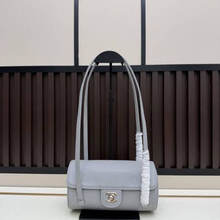 Chanel Large Flap Bag - Image 3