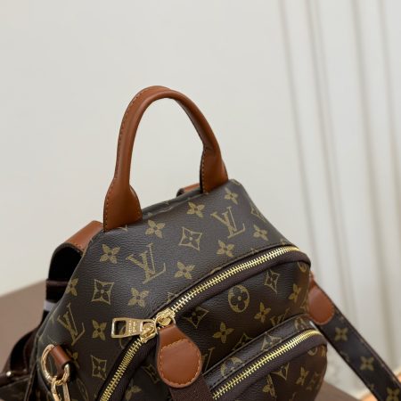 LV's New Backpack - Image 7