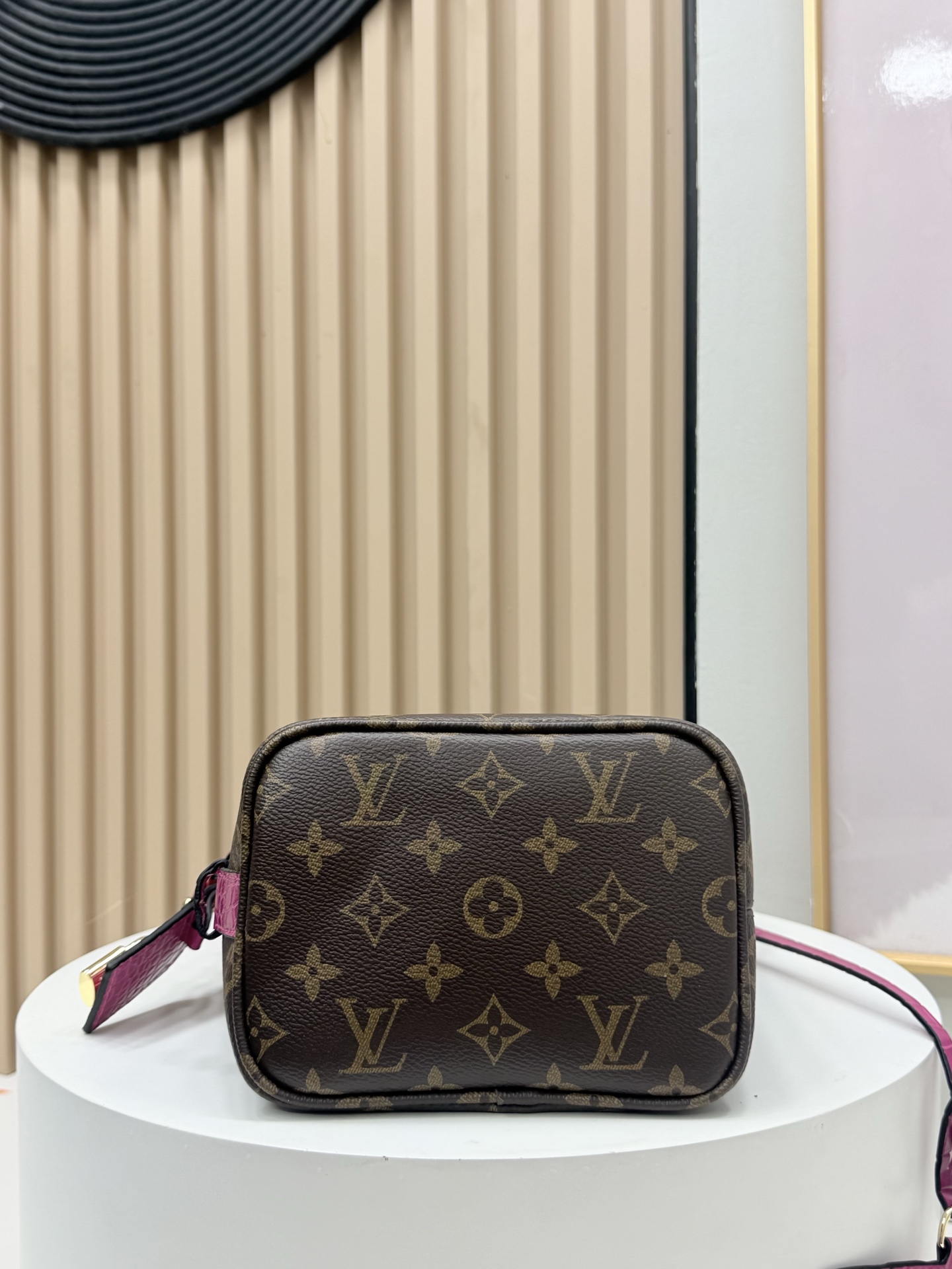 LV Allin BB Bag - Image 8