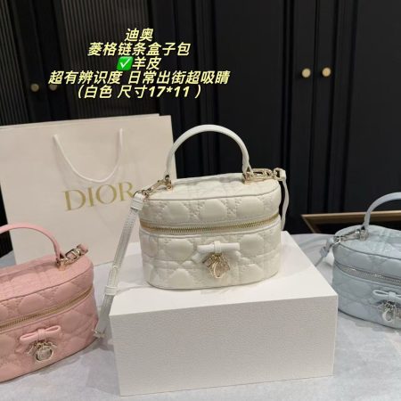 Dior Mini Vanity - Image 3