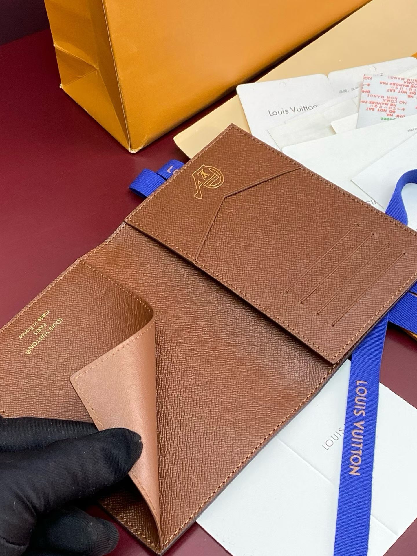 LV Double Card Holder - Image 6