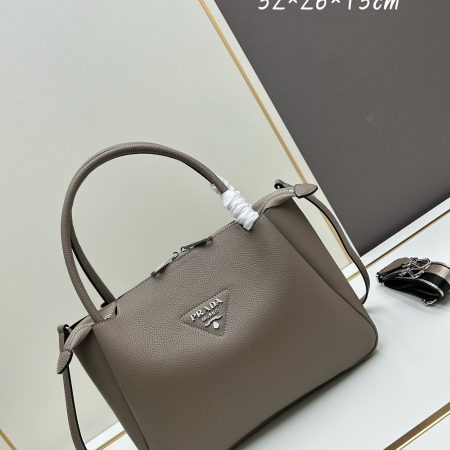 Prada Handbag/Shoulder Bag - Image 2