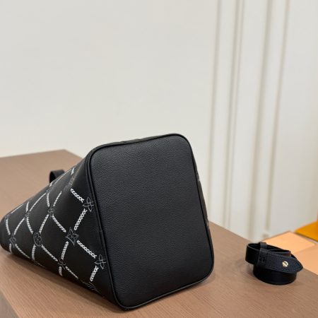 LV Allin Large Bucket Bag - Image 8