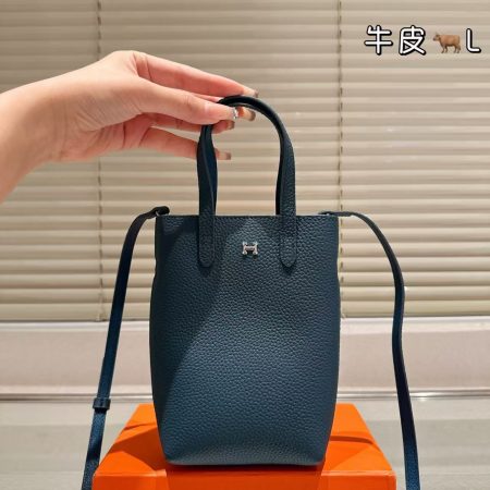 HERMES Small Tote Bag - Image 4