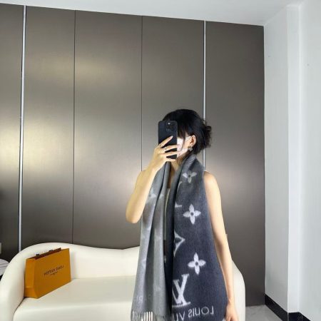 LV Reykjavik Scarf