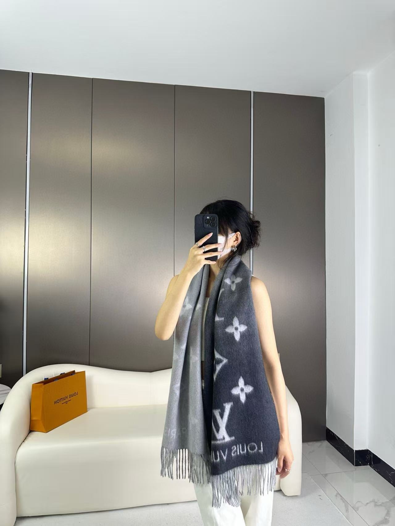 LV Reykjavik Scarf - Image 1