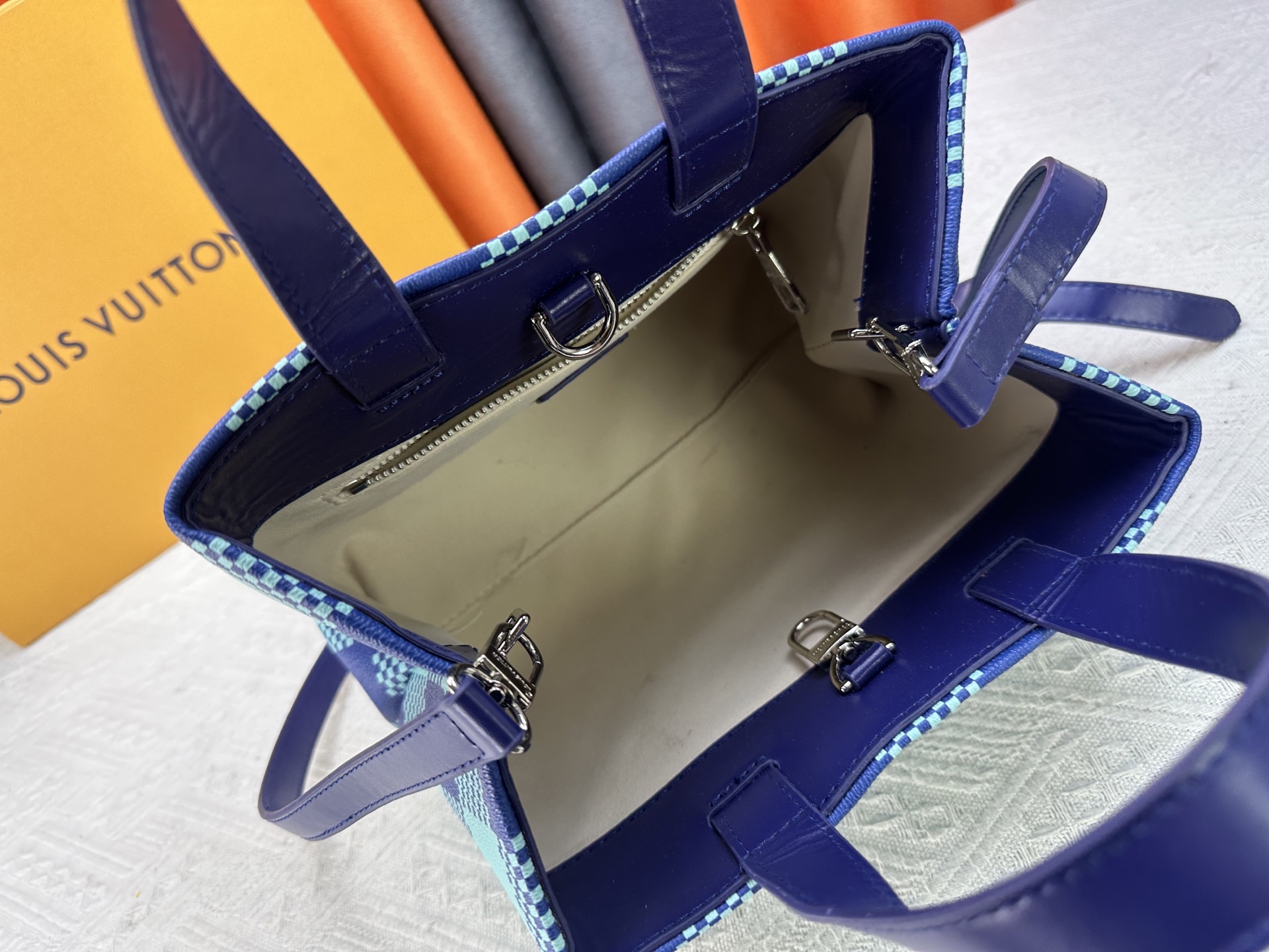 LV Shopping Bag - Image 5