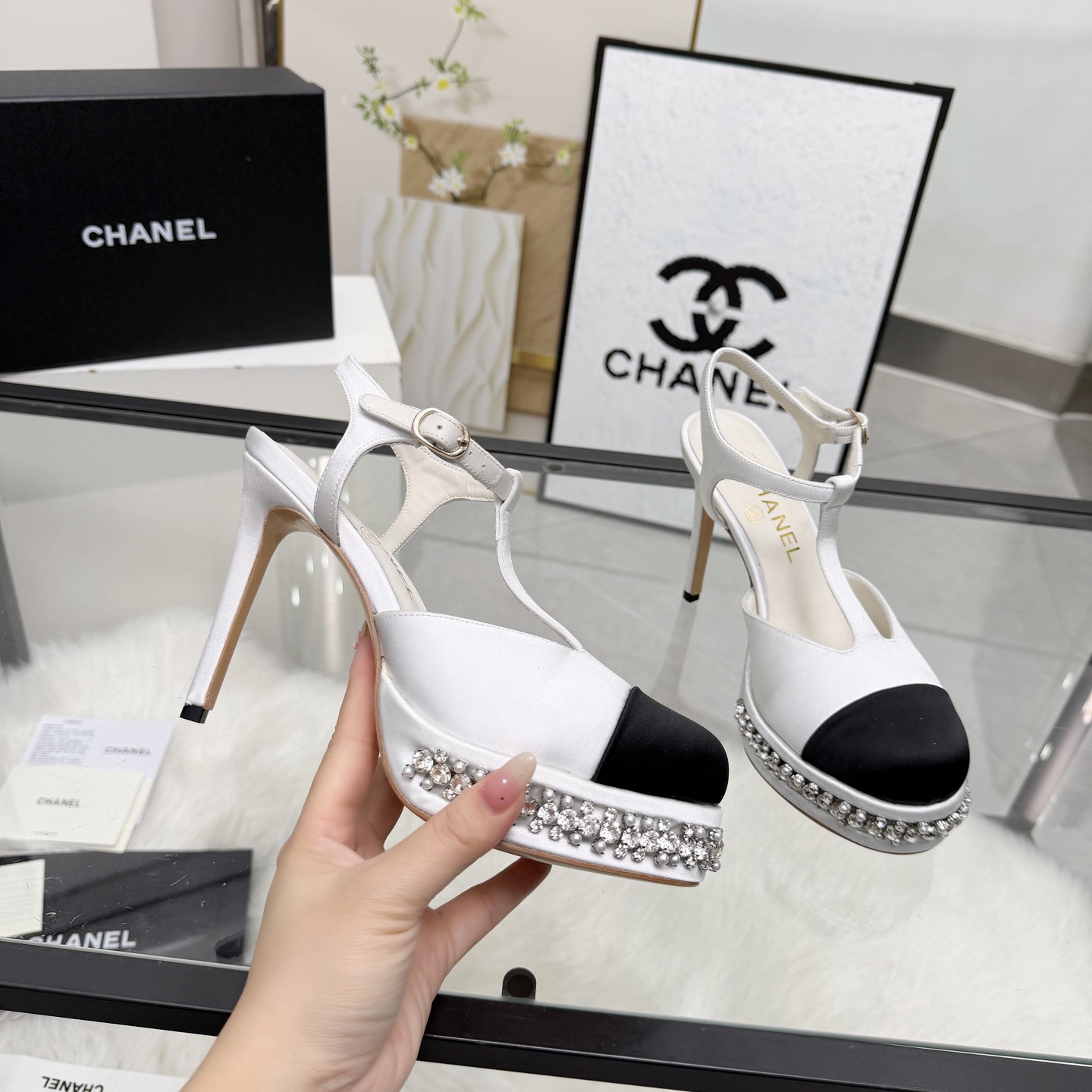 Chanel platforms Heels - Image 5