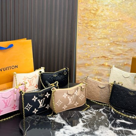 LV's Latest Mahjong Coin Purse - Image 2