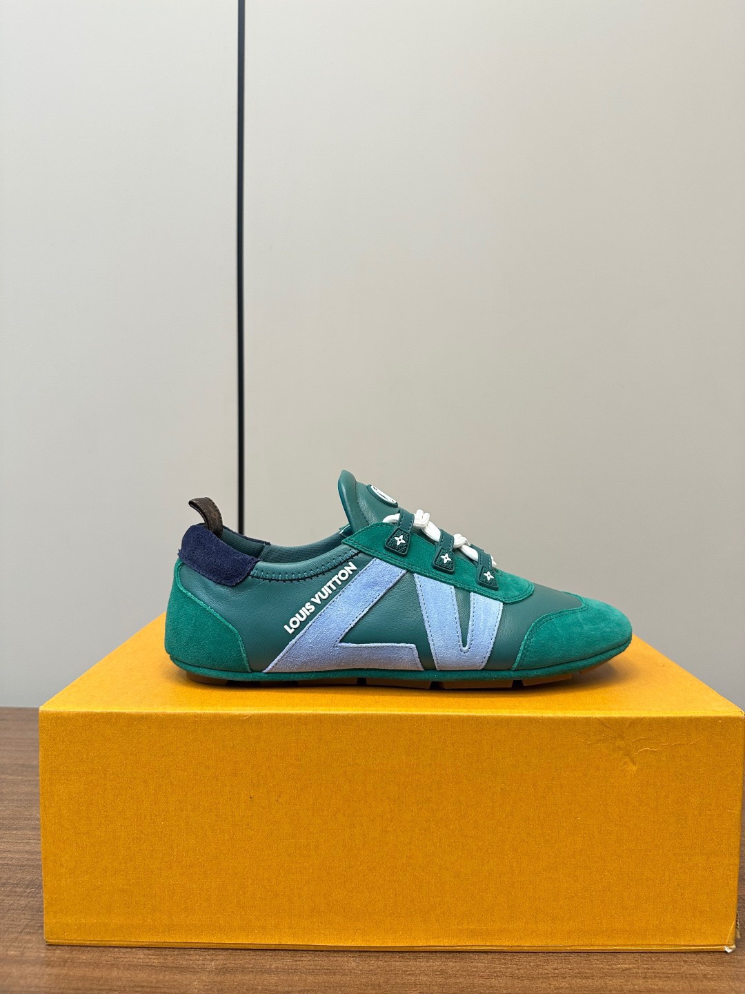 LV Sneakerina Casual Shoes - Image 9