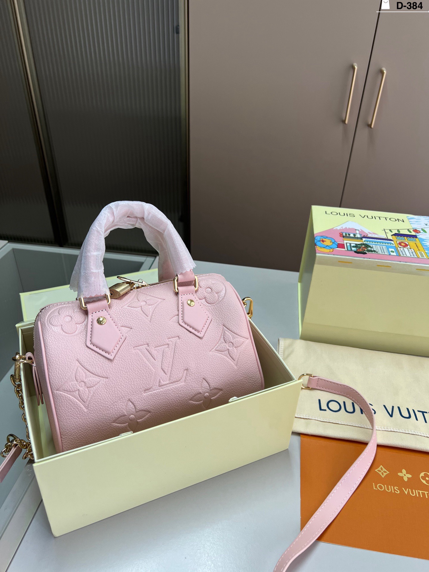 LV Speedy 20 Handbag - Image 2