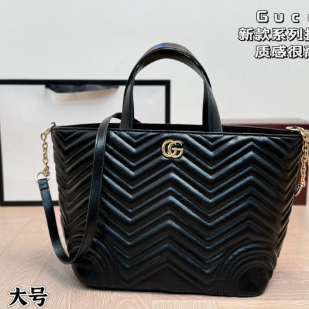 Gucci Betty mini tote bag in Black Leather - Image 3