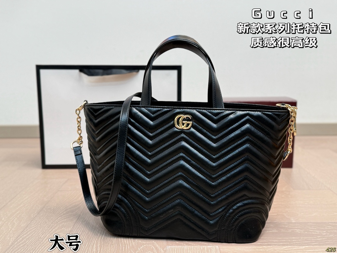 Gucci Betty mini tote bag in Black Leather - Image 3