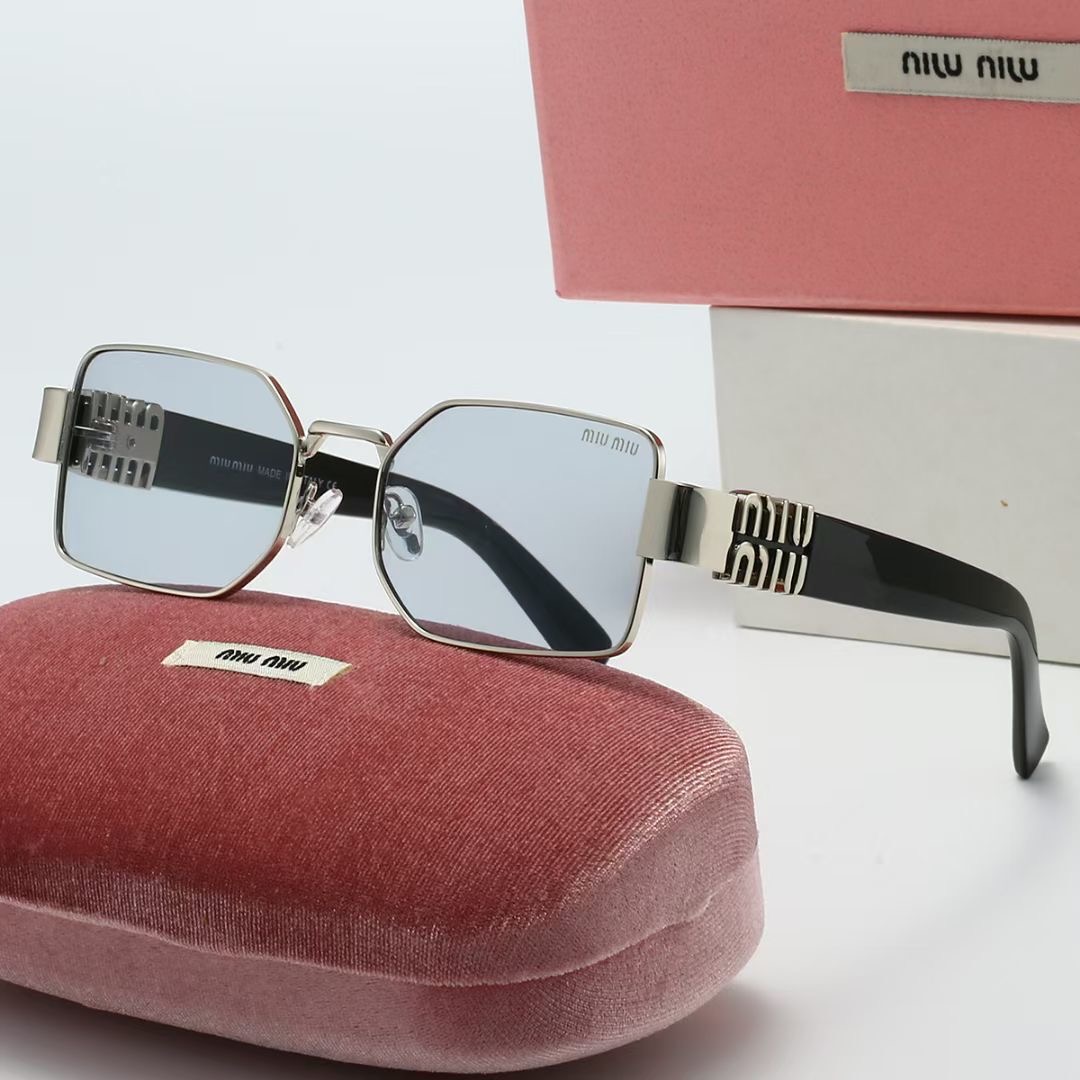 Miu Miu Fashionable Sunglasses - Image 2