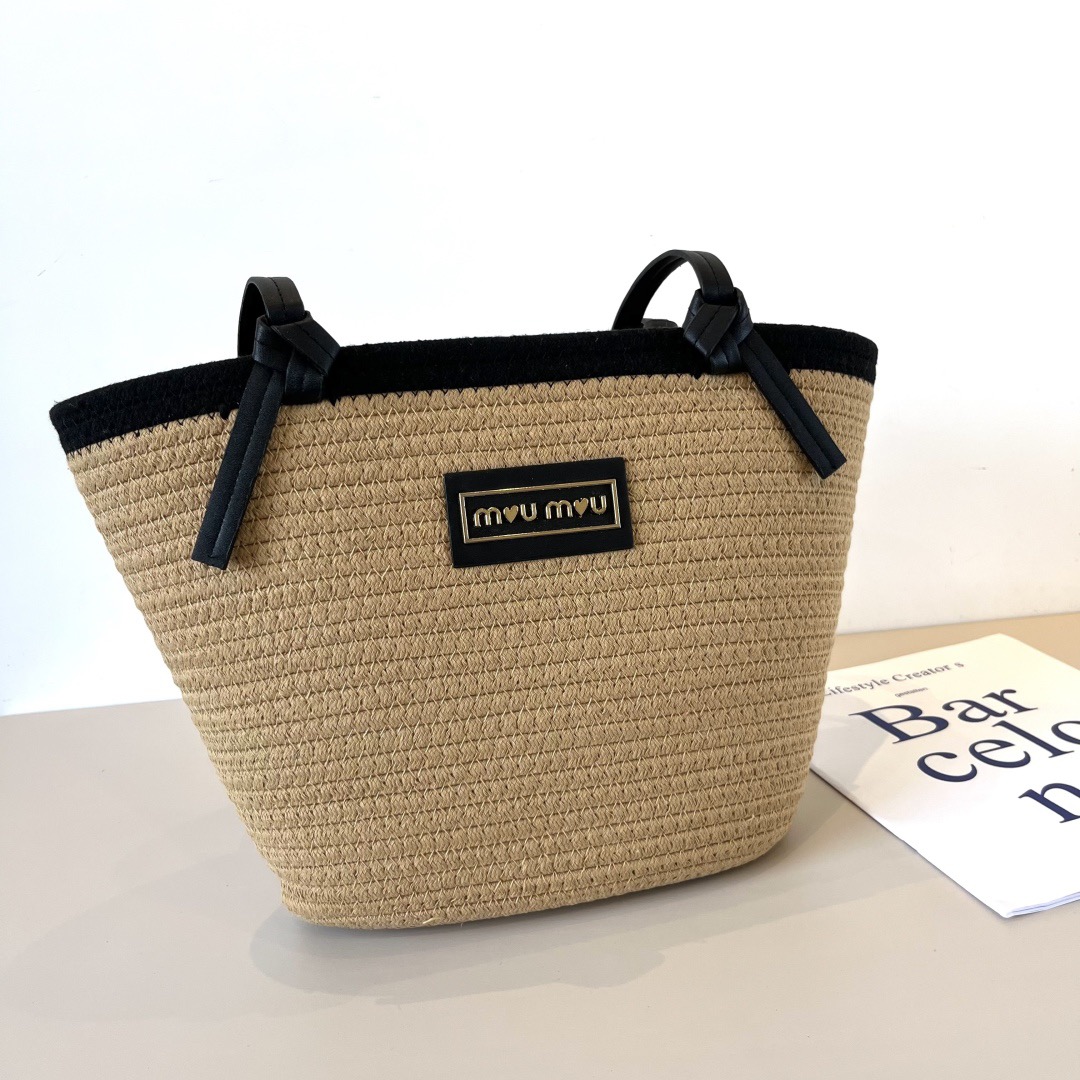 Miu Miu Beach Straw Tote Bag - Image 3