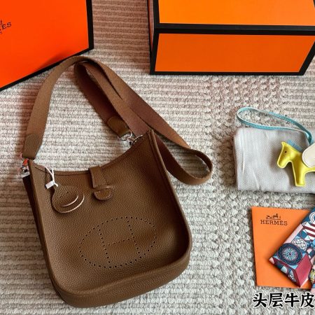 Hermès Evelyne 16 Amazone Bag - Image 12
